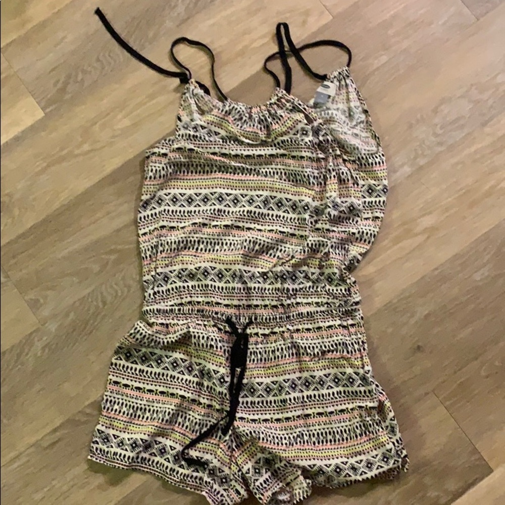 Patterned romper